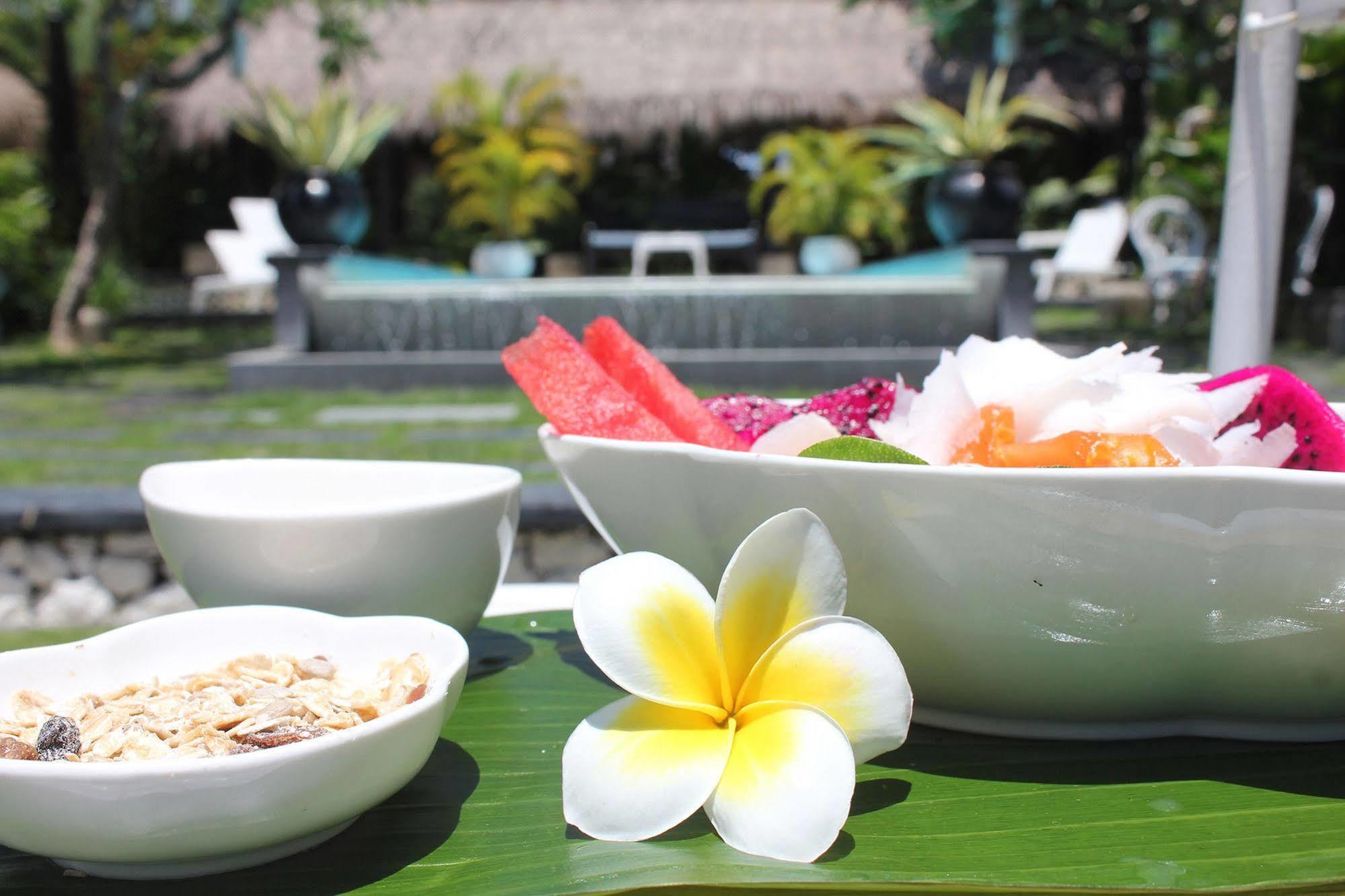 Oasis Canggu  Ngoại thất bức ảnh